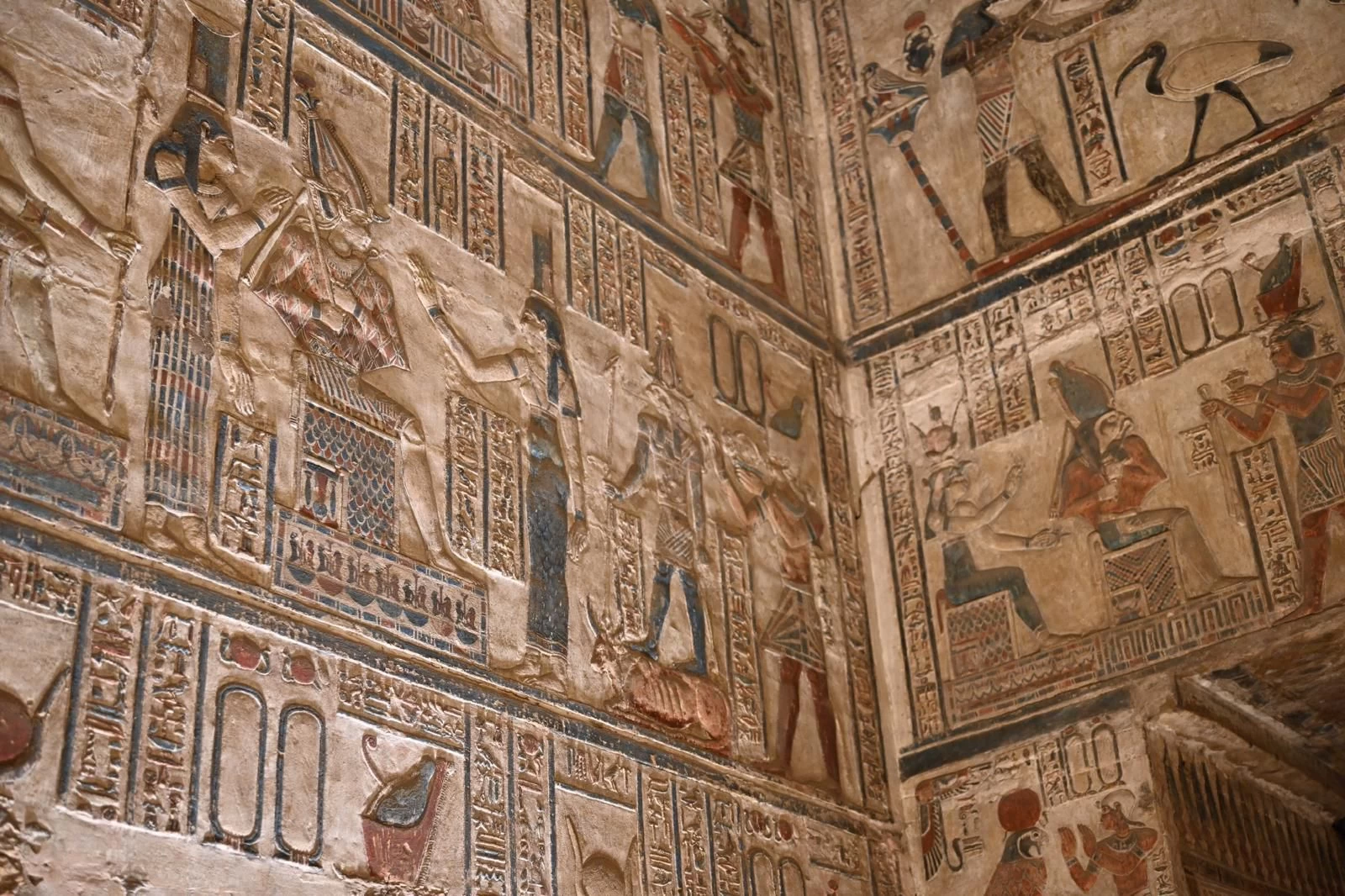 1-Day Dendera Temple Discovery Tour